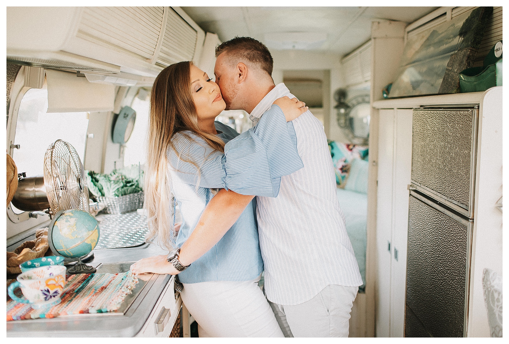 airstream-engagement-pictures-courtney-sinclair-photography-9.jpg