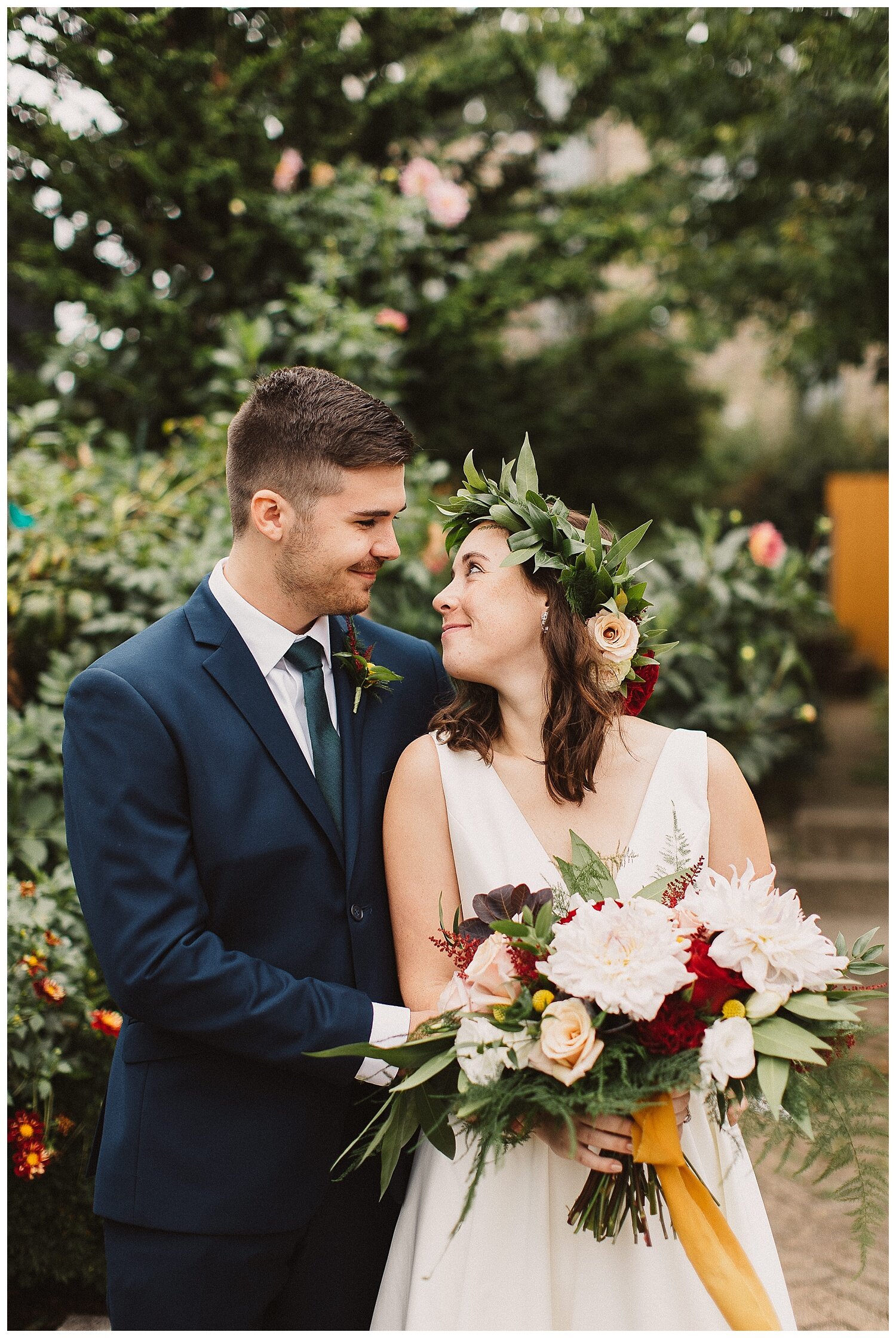 modern wedding portraits of the bride and groom